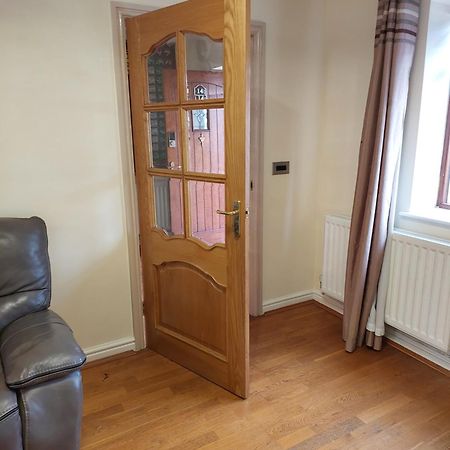 Apartament Dobcross Close Manchester Zewnętrze zdjęcie