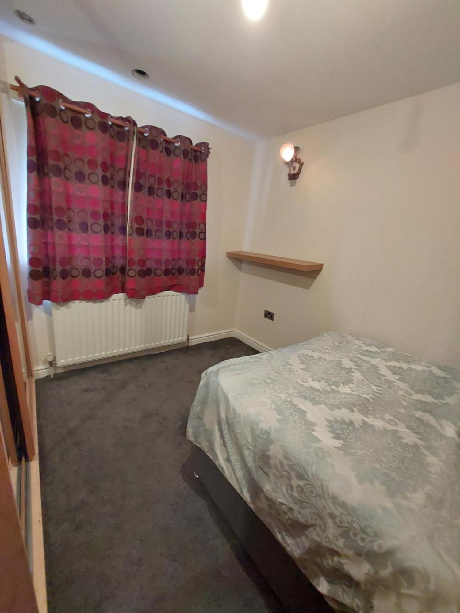 Apartament Dobcross Close Manchester Zewnętrze zdjęcie